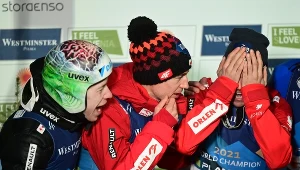 Od lewej: Aleksander Zniszczoł, Kamil Stoch i Piotr Żyła