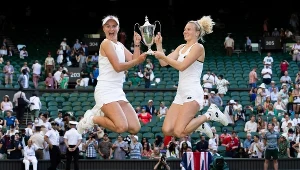 Kateřina Siniaková i Barbora Krejčíková to liderki światowego rankingu deblistek, w Wimbledonie miały bronić tytułu. Ich miejsce w drabince mogły zająć... Polki