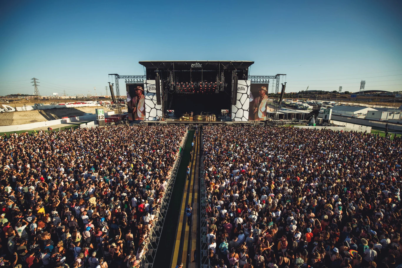 Zobacz zdjęcia z Mad Cool Festival 2023 Zobacz zdjęcia z Mad Cool Festival 2023