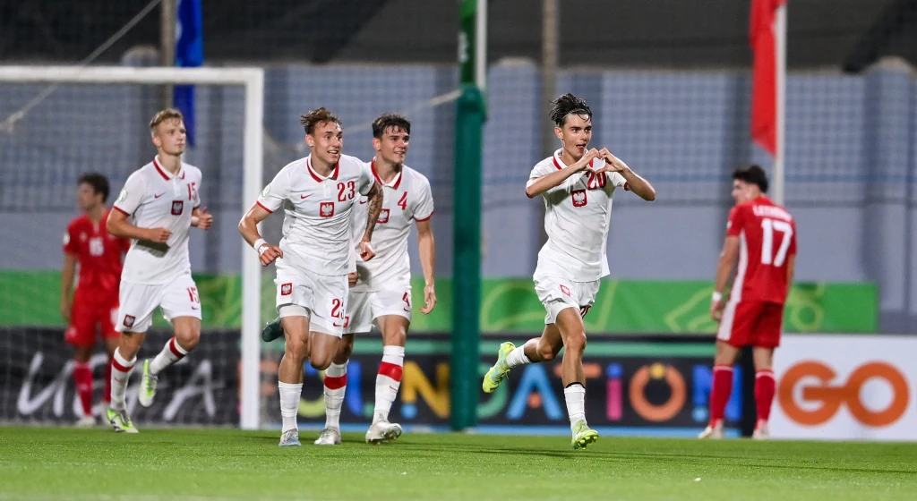 Igor Strzałek cieszy się z bramki strzelonej Malcie