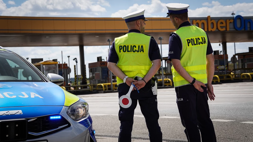 Policjanci dostrzegli niebezpieczne zjawisko na bramkach autostrady A1