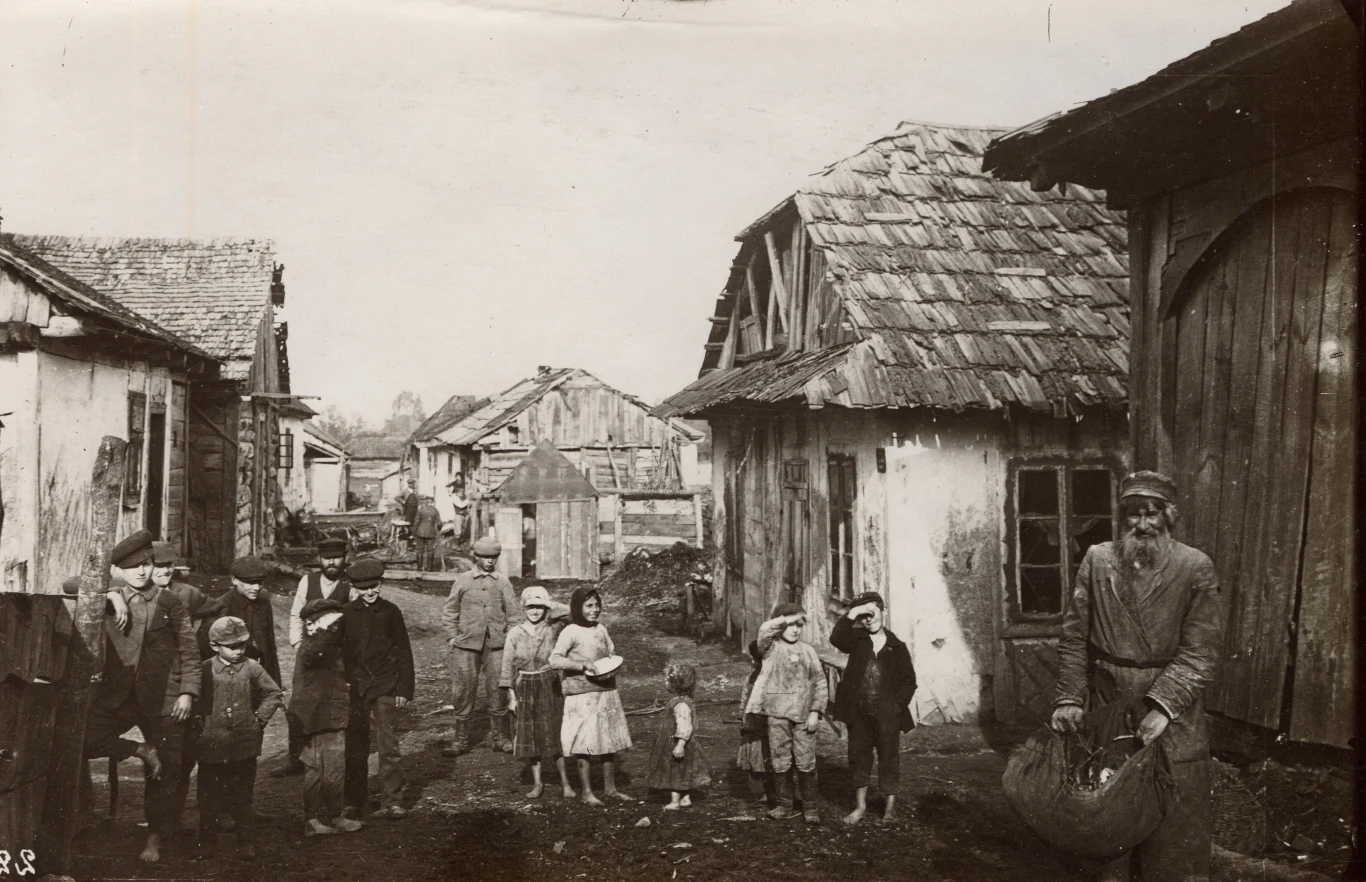 Dzielnica żydowska w Porycku na Wołyniu, 1917 r.