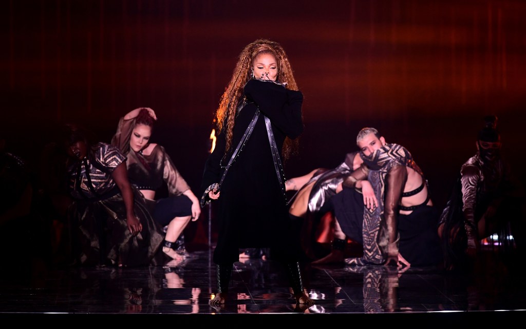 Janet Jackson zarobiła za trasę koncertową ogromną kwotę!