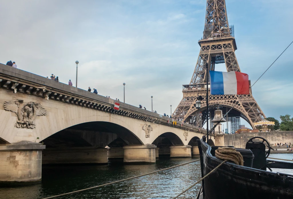 Sekwana przepływa m.in. przez Paryż i ma długość 774,8 km