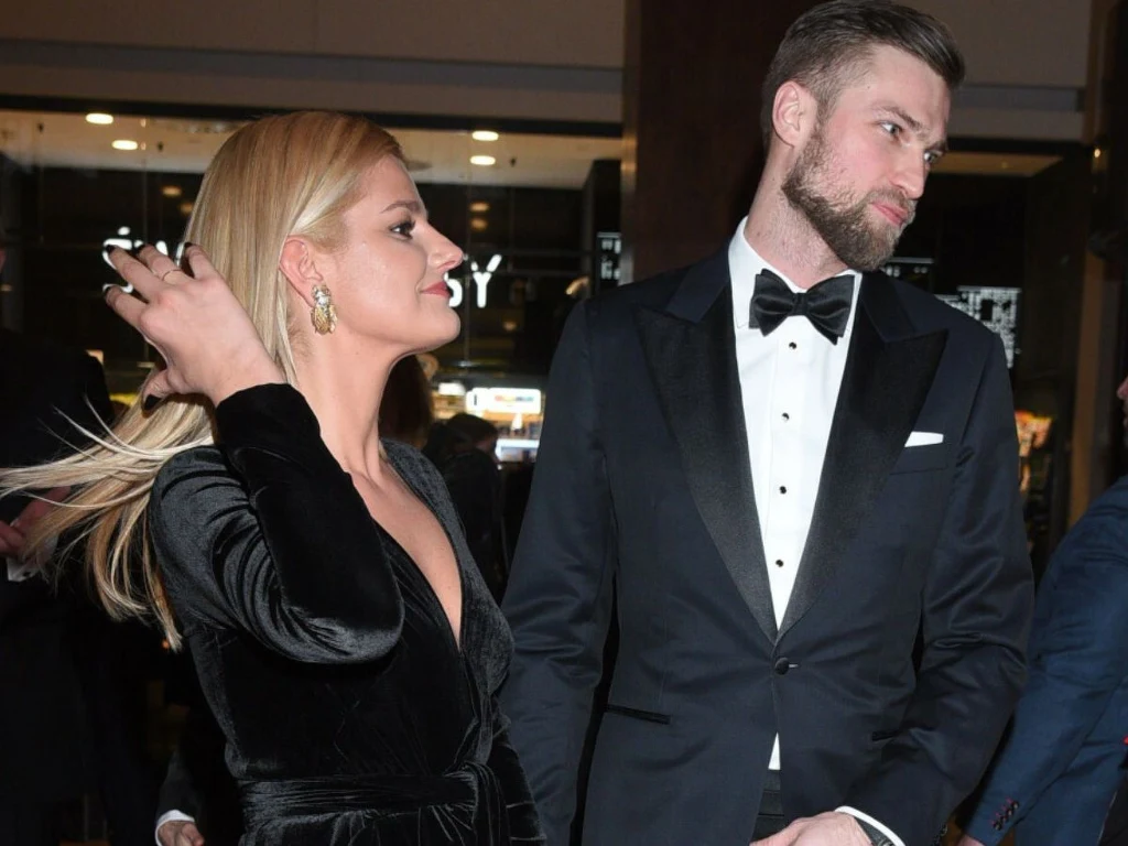 Zofia Zborowska z mężem. Pokazała, jak balowała u Lewandowskich Zofia Zborowska z mężem. Pokazała, jak balowała u Lewandowskich