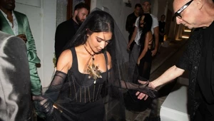 Kim Kardashian zachwyca podczas afterparty Alta Moda. Co za kreacja!