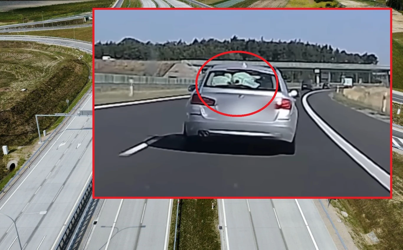 Uwagę autora nagrania zwróciła umieszczona na tylnej szybie kartka z napisem "POMOCY". Uwagę autora nagrania zwróciła umieszczona na tylnej szybie kartka z napisem "POMOCY".