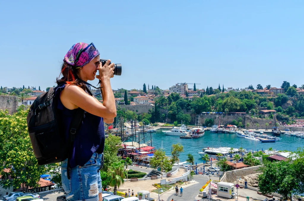 Turcja to jeden z najpopularniejszych wakacyjnych kierunków. Rocznie przyciąga miliony turystów