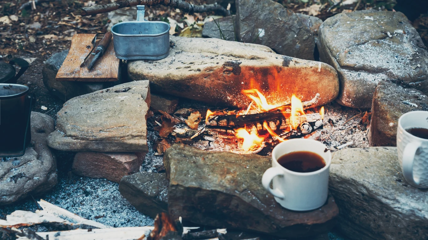 W bushcraftingu kontakt z przyrodą ma ogromne znaczenie