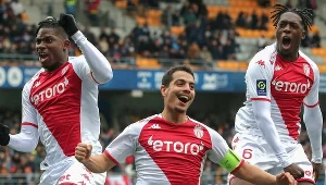 Wissam Ben Yedder (w środku) musi się zmierzyć z bardzo poważnymi zarzutami 