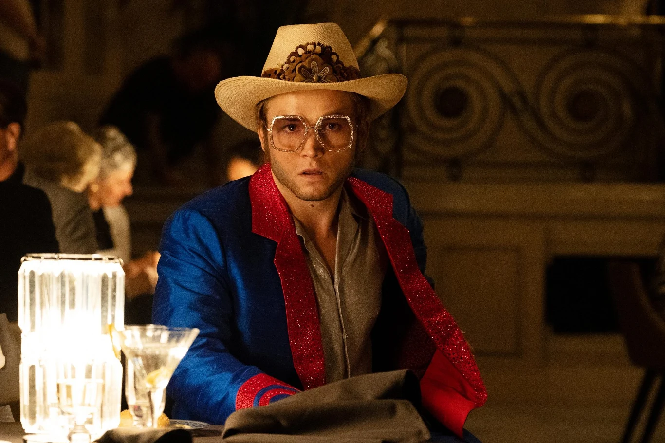 Kadr z filmu Rocketman Kadr z filmu Rocketman