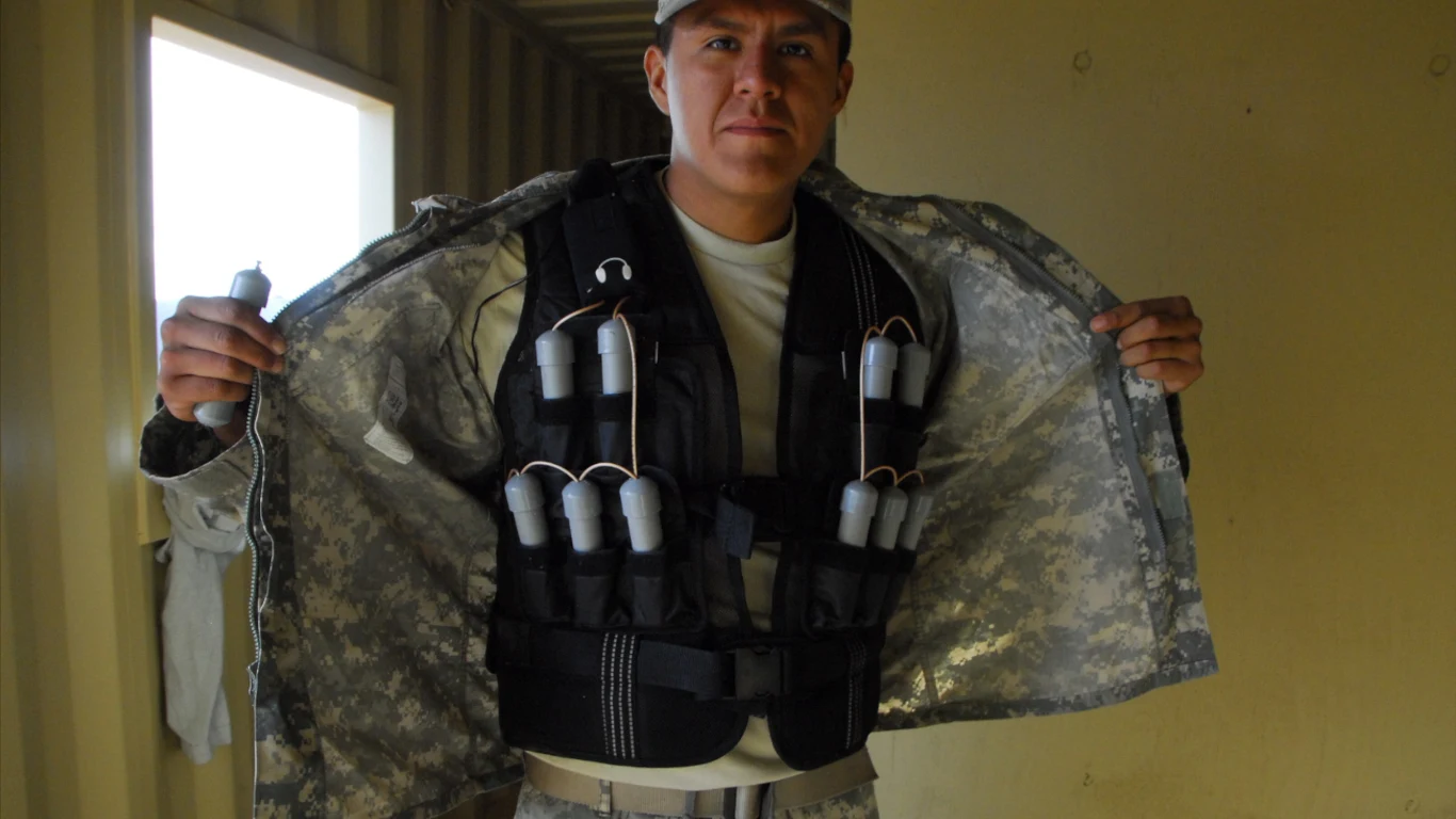 Replika pasu szahida używana do trenowania amerykańskich żołnierzy Replika pasu szahida używana do trenowania amerykańskich żołnierzy