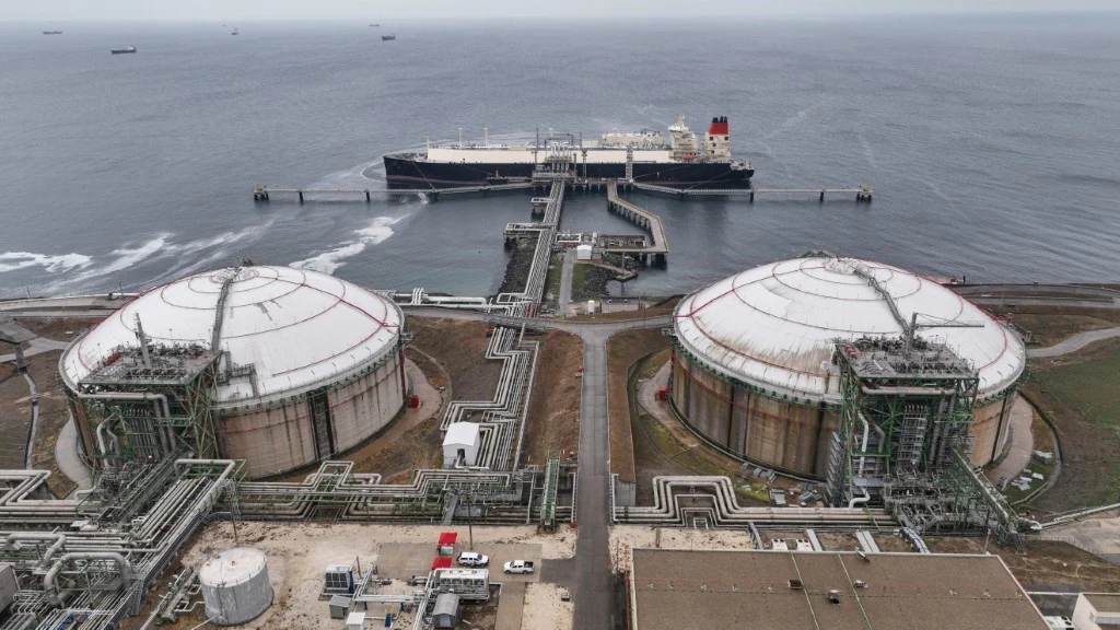 Kraje Europy Środkowo-Wschodniej mocno zdywersyfikowały dostawy surowców. Na zdjęciu: transport LNG z Turcji do Bułgarii