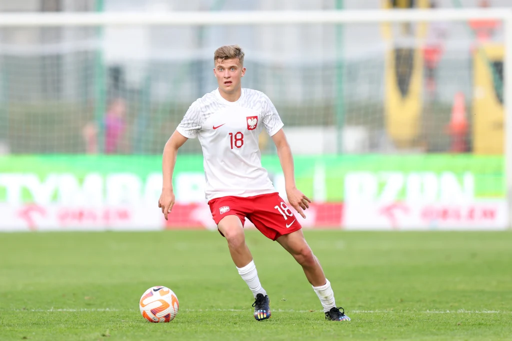 Jakub Kałuziński w barwach młodzieżowej reprezentacji Polski Jakub Kałuziński w barwach młodzieżowej reprezentacji Polski