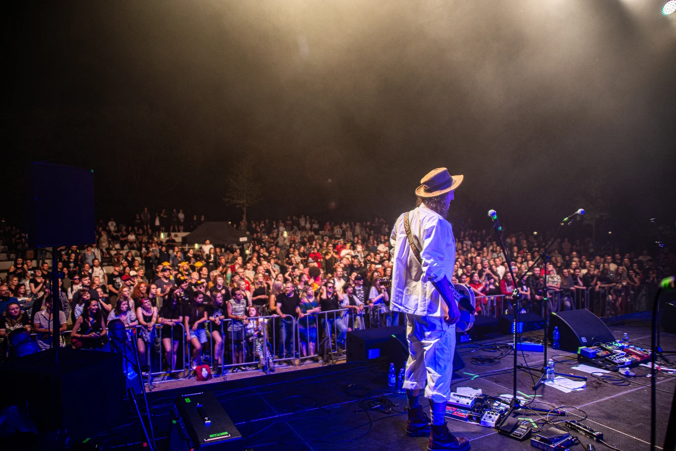 Jarocin Festiwal 2023 Zobaczcie zdjęcia z czwartkowych koncertów Koncert "Budyń jest wszędzie" Jarocin Festiwal 2023 Zobaczcie zdjęcia z czwartkowych koncertów Koncert "Budyń jest wszędzie"