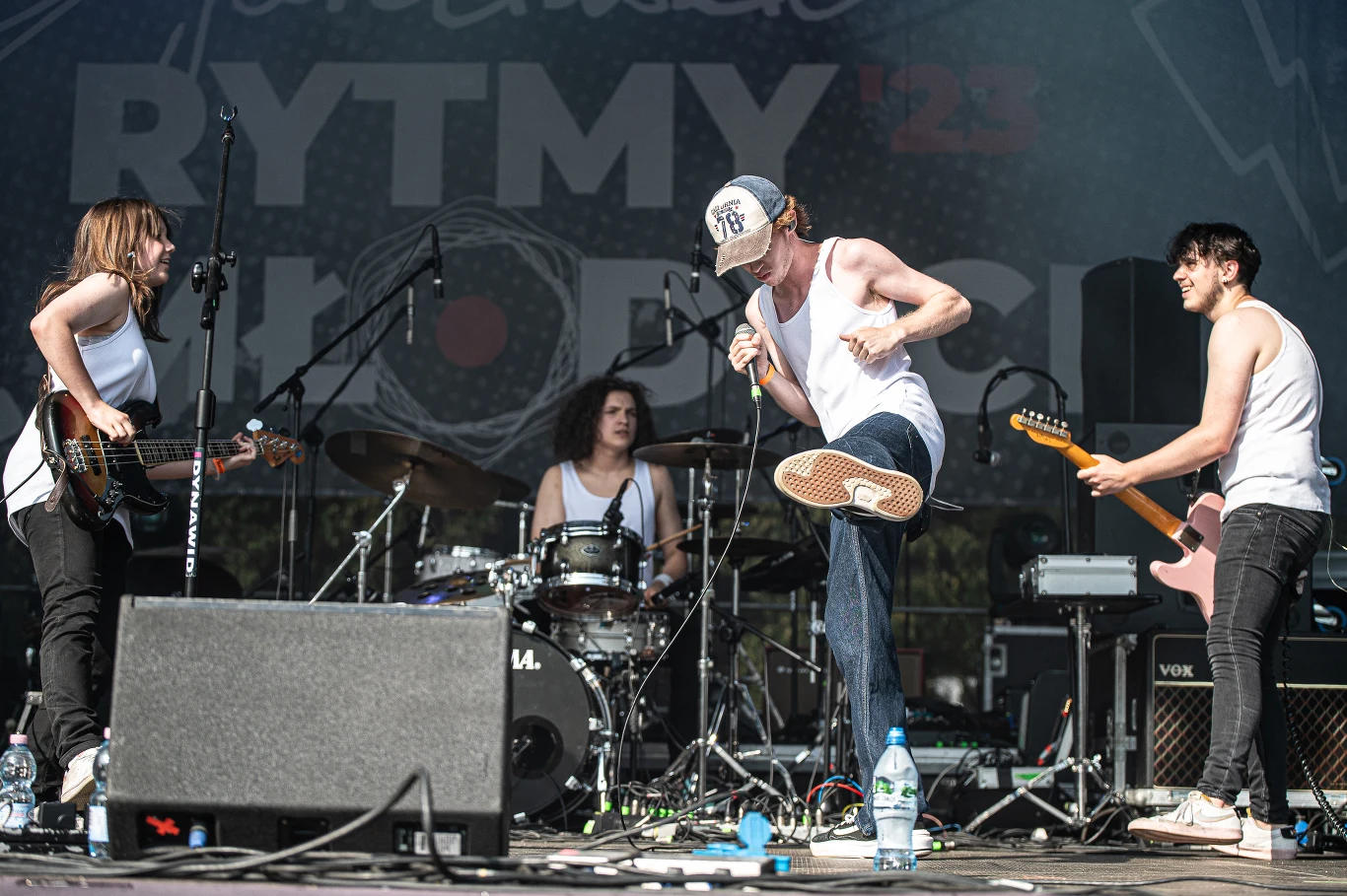 Sad Smiles na scenie Jarocińskich Rytmów Młodych Sad Smiles na scenie Jarocińskich Rytmów Młodych