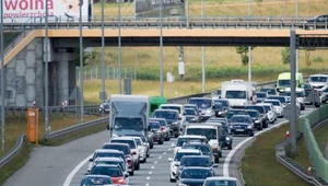 Poważny wypadek na A2. Droga zablokowana w obu kierunkach 