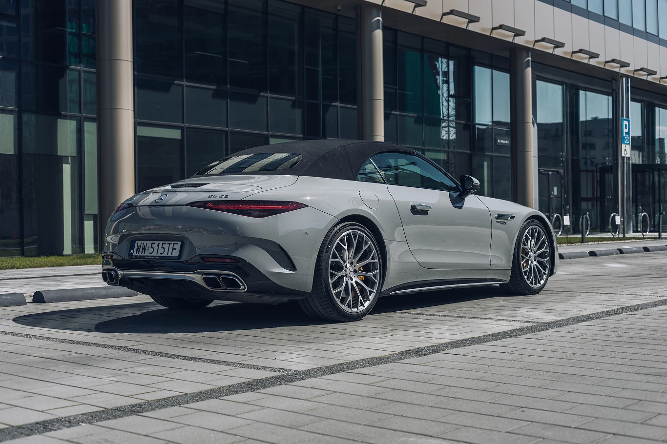 Mercedes-AMG SL 63 Mercedes-AMG SL 63