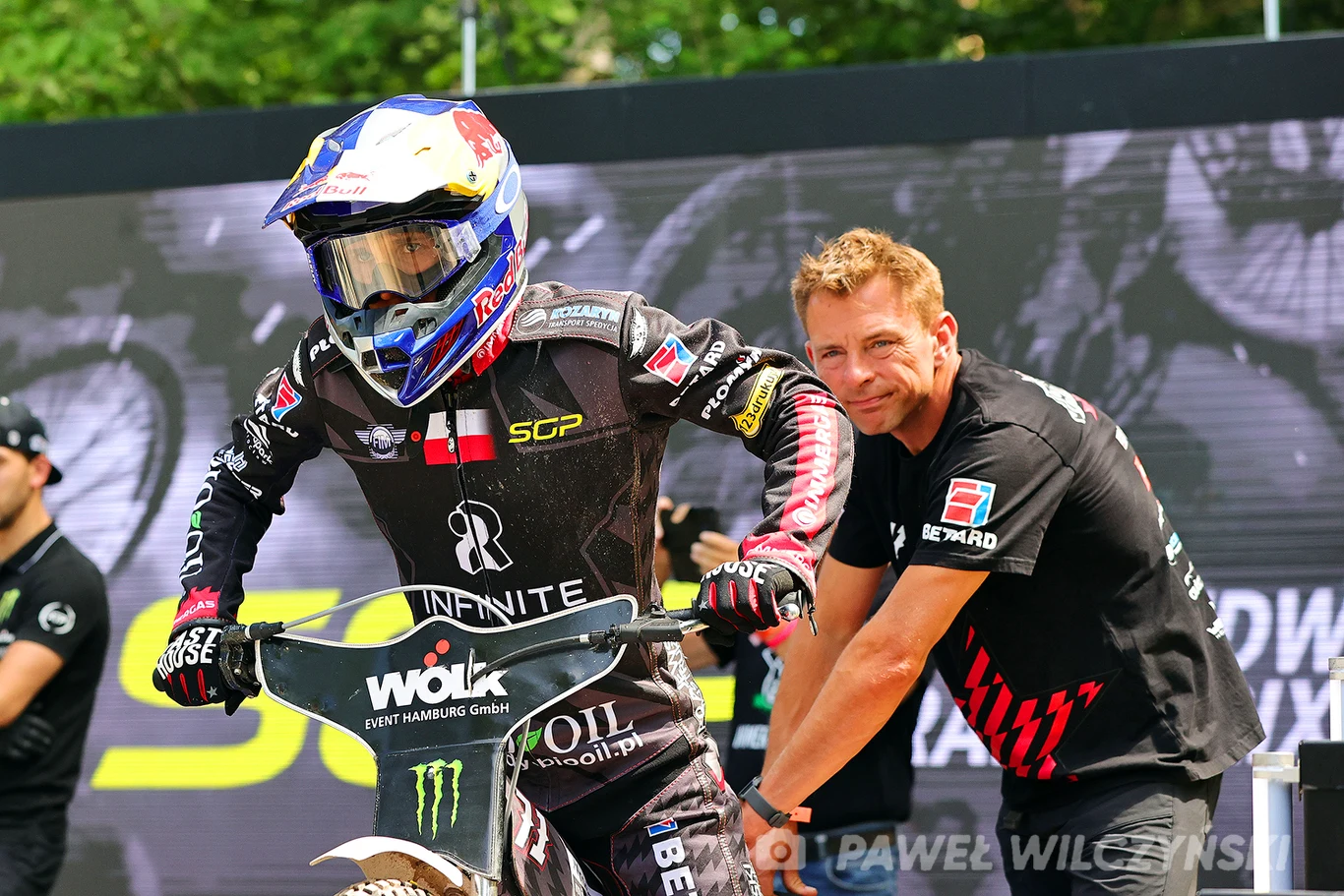 Maciej Janowski i jego mechanik Rafał Haj.