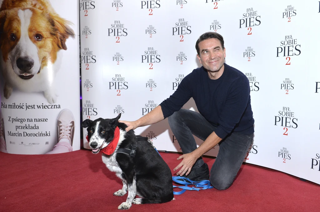 Marcin Dorociński z pieskiem