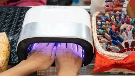 Czy manicure hybrydowy faktycznie jest szkodliwy?