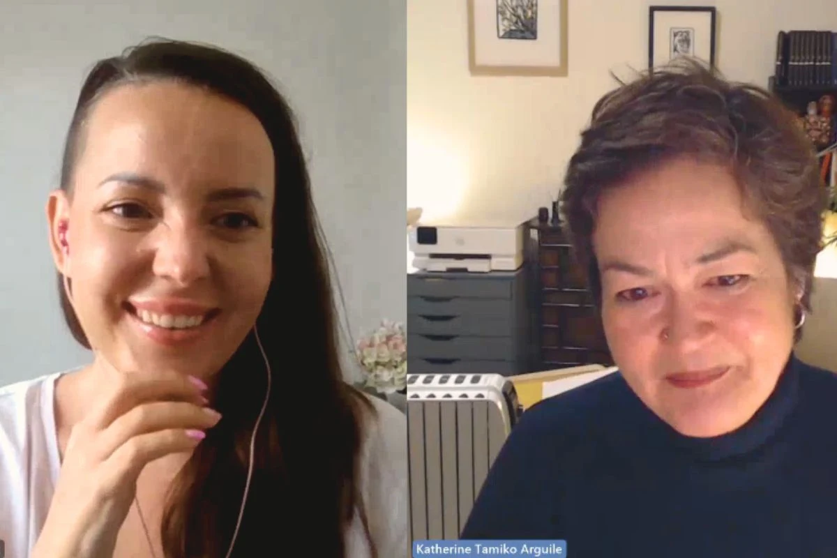 Katherine Tamiko Arguile podczas wywiadu Katherine Tamiko Arguile podczas wywiadu