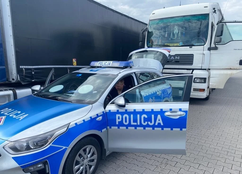 Akcja "Bezpiecznie na autostradzie i ekspresówce" pozwoliła ujawnić aż 530 wykroczeń Akcja "Bezpiecznie na autostradzie i ekspresówce" pozwoliła ujawnić aż 530 wykroczeń