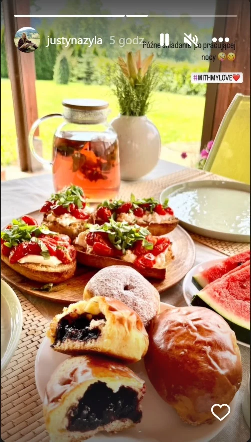 Justyna Żyła ma za sobą pracowitą noc. Co działo się w jej domu? https://www.instagram.com/justynazyla/ Justyna Żyła ma za sobą pracowitą noc. Co działo się w jej domu? https://www.instagram.com/justynazyla/