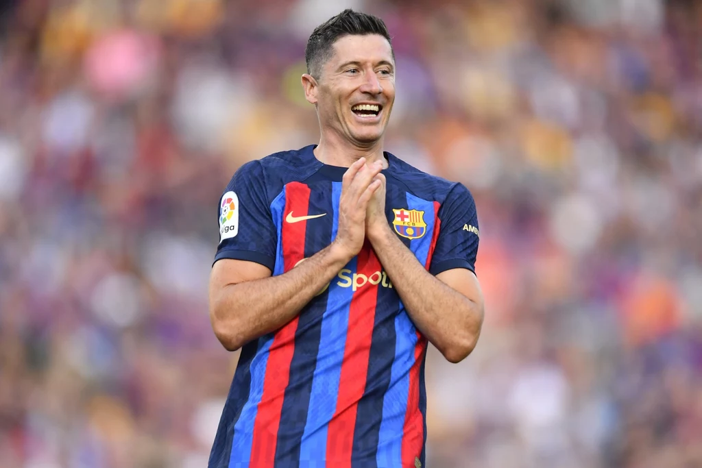 Robert Lewandowski (FC Barcelona) Robert Lewandowski (FC Barcelona)