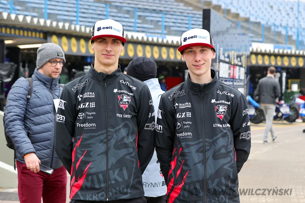 Piotr Świercz i Szymon Bańdur przed ligowym meczem.