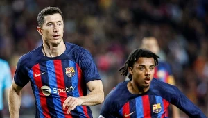 Podwójny dramat piłkarza Barcelony. Bandyci zaatakowali w trakcie meczu