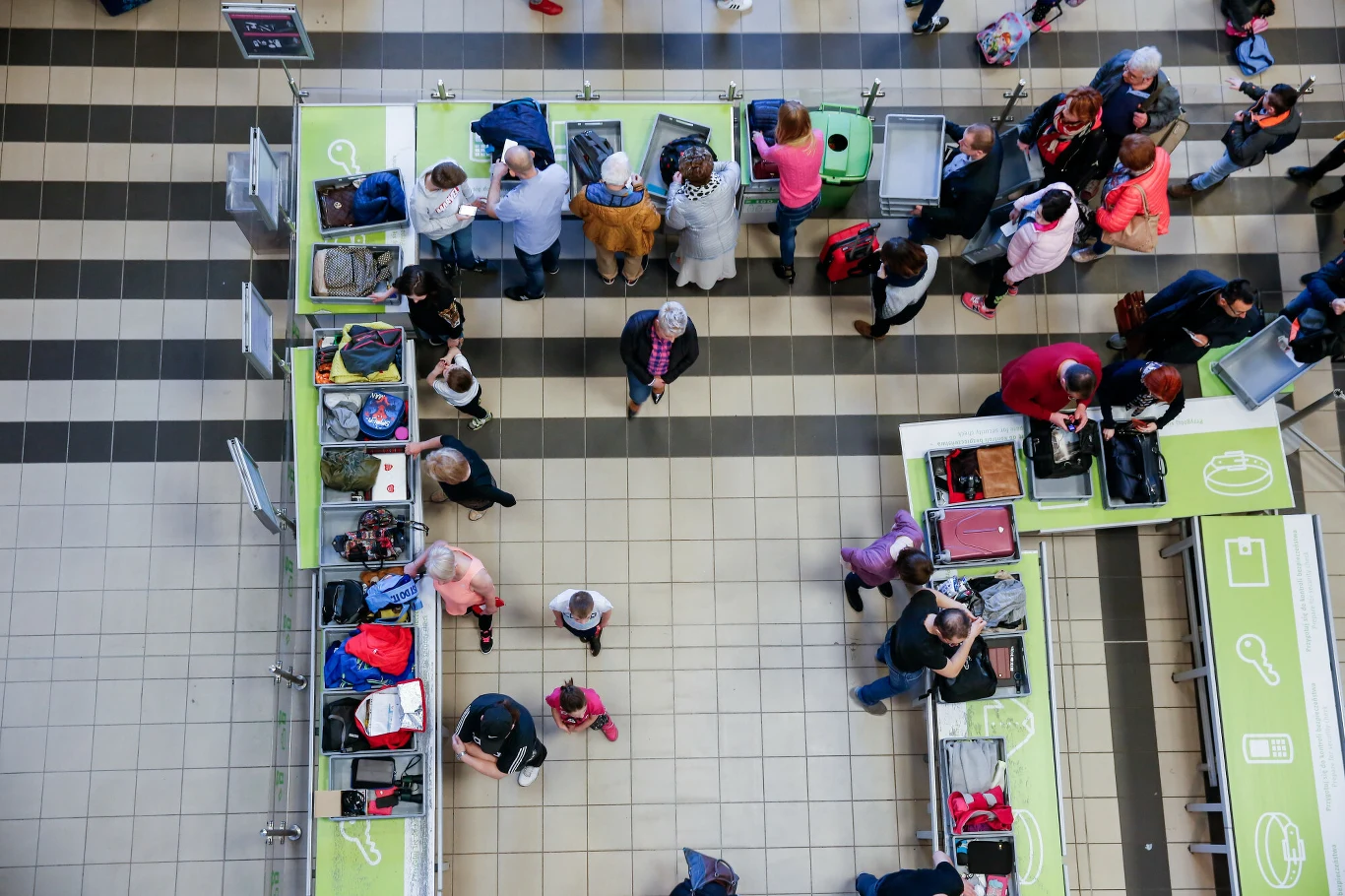 Kontrola bezpieczeństwa na lotnisku w Katowicach. Kontrola bezpieczeństwa na lotnisku w Katowicach.