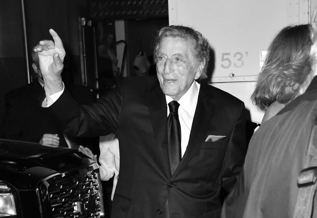 Tony Bennett opuszcza Radio City Music Hall w Nowym Jorku - 5 sierpnia 2021 r.