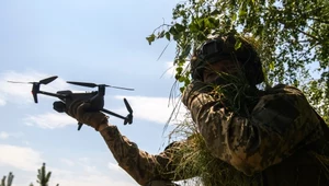 Produkują powerbanki do ukraińskich dronów z e-papierosów. Szukają ochotników