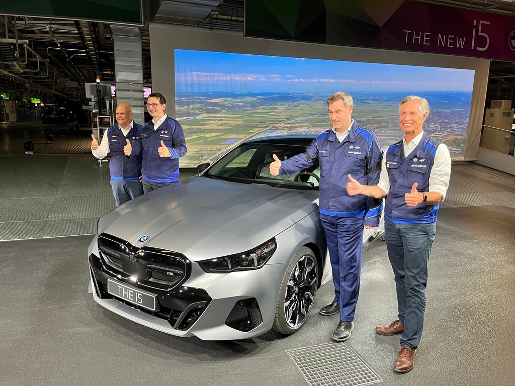 BMW i5 podczas prezentacji w fabryce w Dingolfing