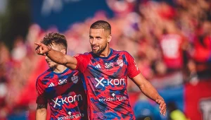 Raków poszedł w ślady Legii. Dwie różne połówki w meczu mistrza Polski