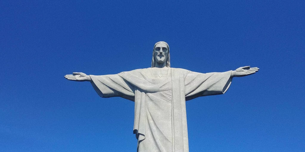 Pomnik Chrystusa Odkupiciela w Rio de Janeiro (Brazylia).