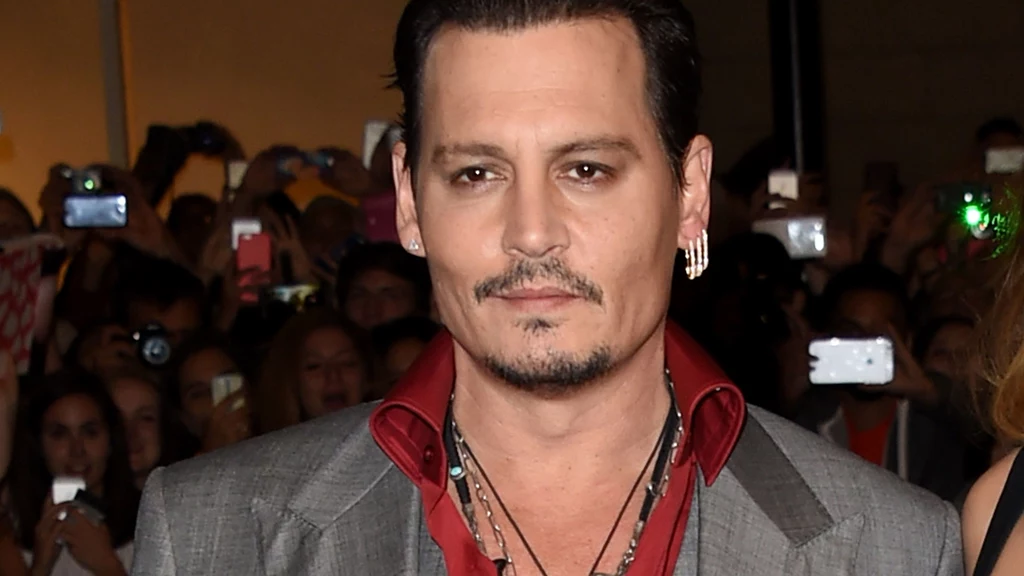 Johnny Depp występuje w supergrupie Hollywood Vampires