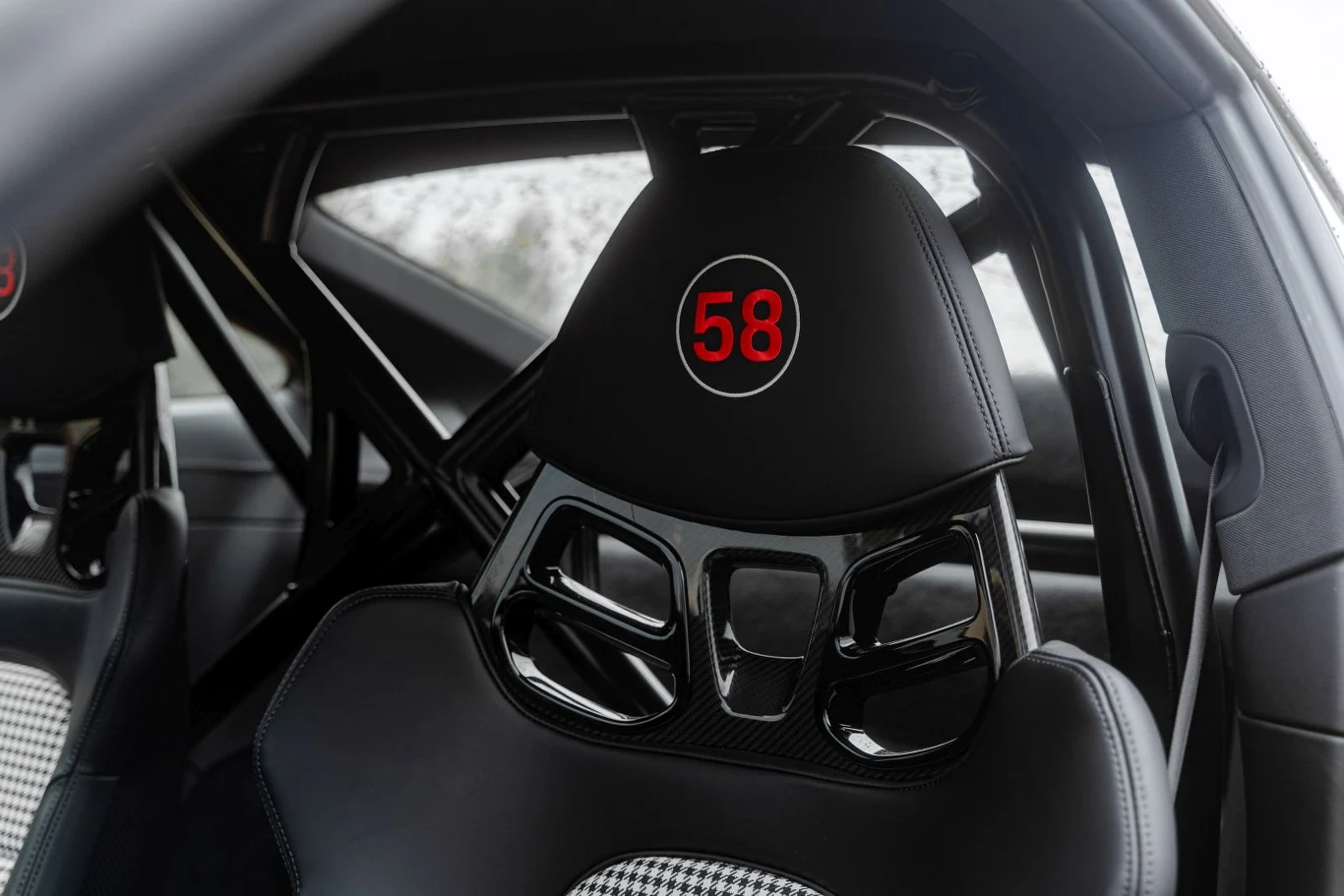 Porsche 911 Dakar RED58 Special