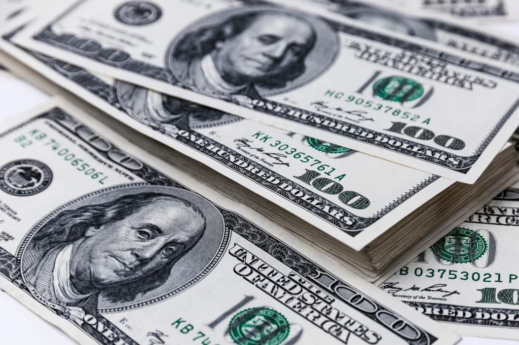 Ile zapłacimy za euro, dolara i franka w piątek 25 października?