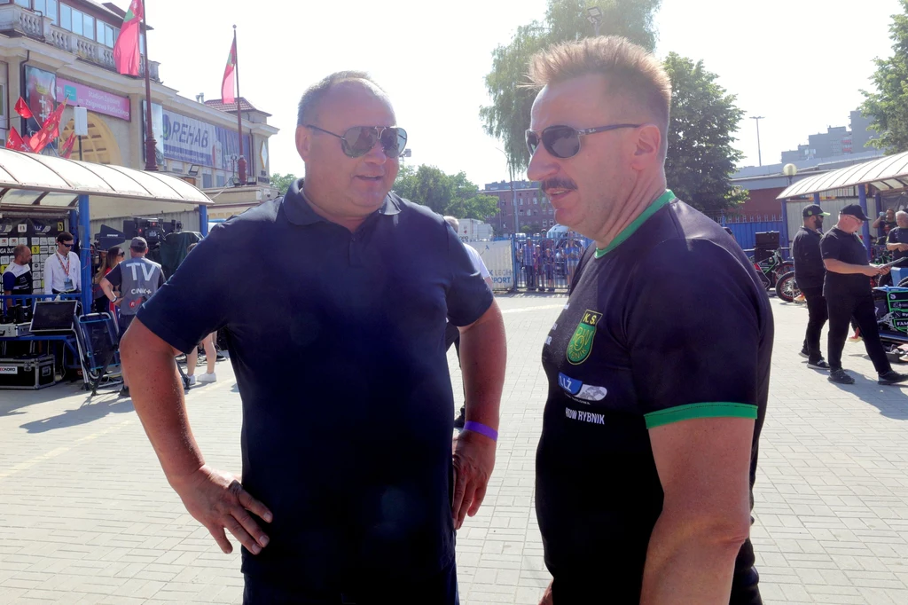 Prezesi Piotr Rusiecki i Krzysztof Mrozek. Jeden jest szefem ekstraligowej Unii Leszno, drugi pierwszoligowego ROW-u Rybnik. Prezesi Piotr Rusiecki i Krzysztof Mrozek. Jeden jest szefem ekstraligowej Unii Leszno, drugi pierwszoligowego ROW-u Rybnik.