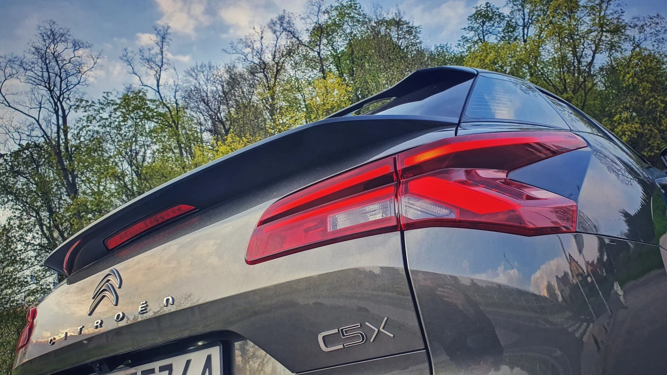 Citroen C5 X PHEV 225