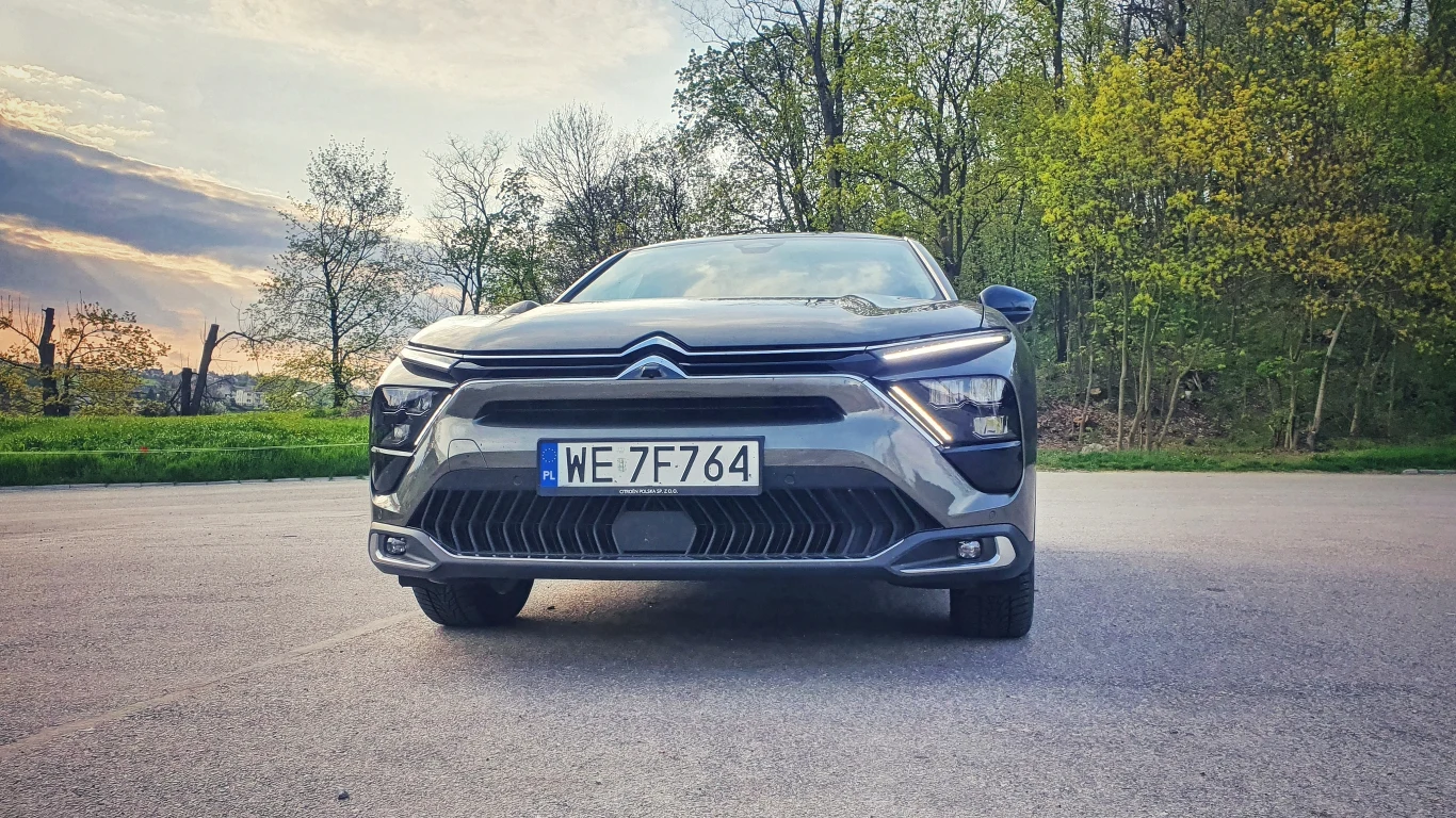 Citroen C5 X PHEV 225