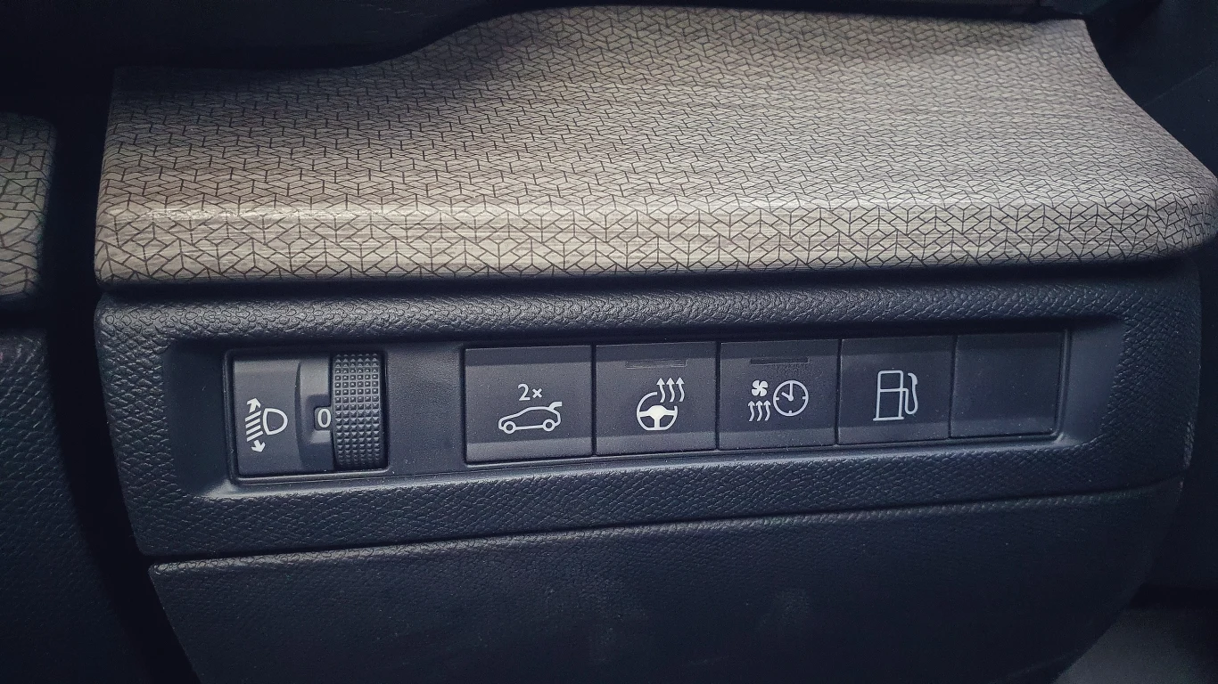 Citroen C5 X PHEV 225