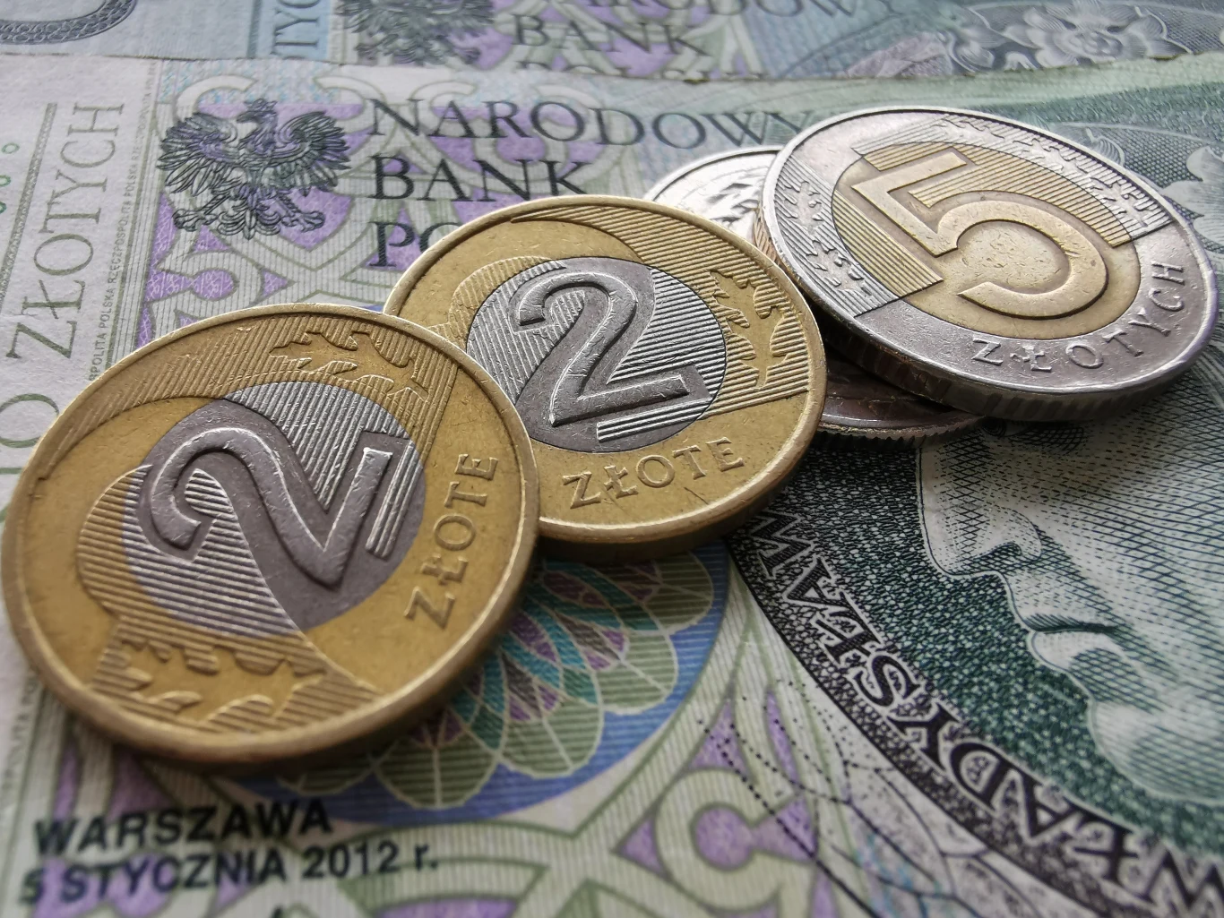 We wtorek rano złoty umacniał się wobec dolara We wtorek rano złoty umacniał się wobec dolara