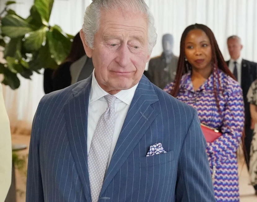 Król Karol III Król Karol III