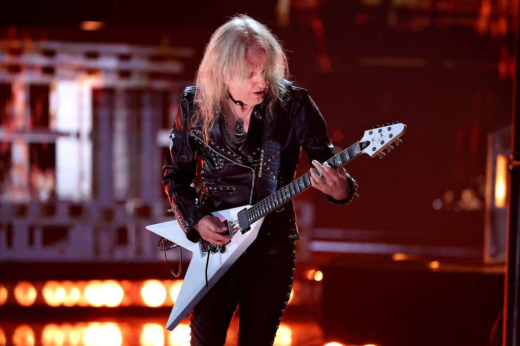 K.K. Downing stoi na czele grupy KK's Priest