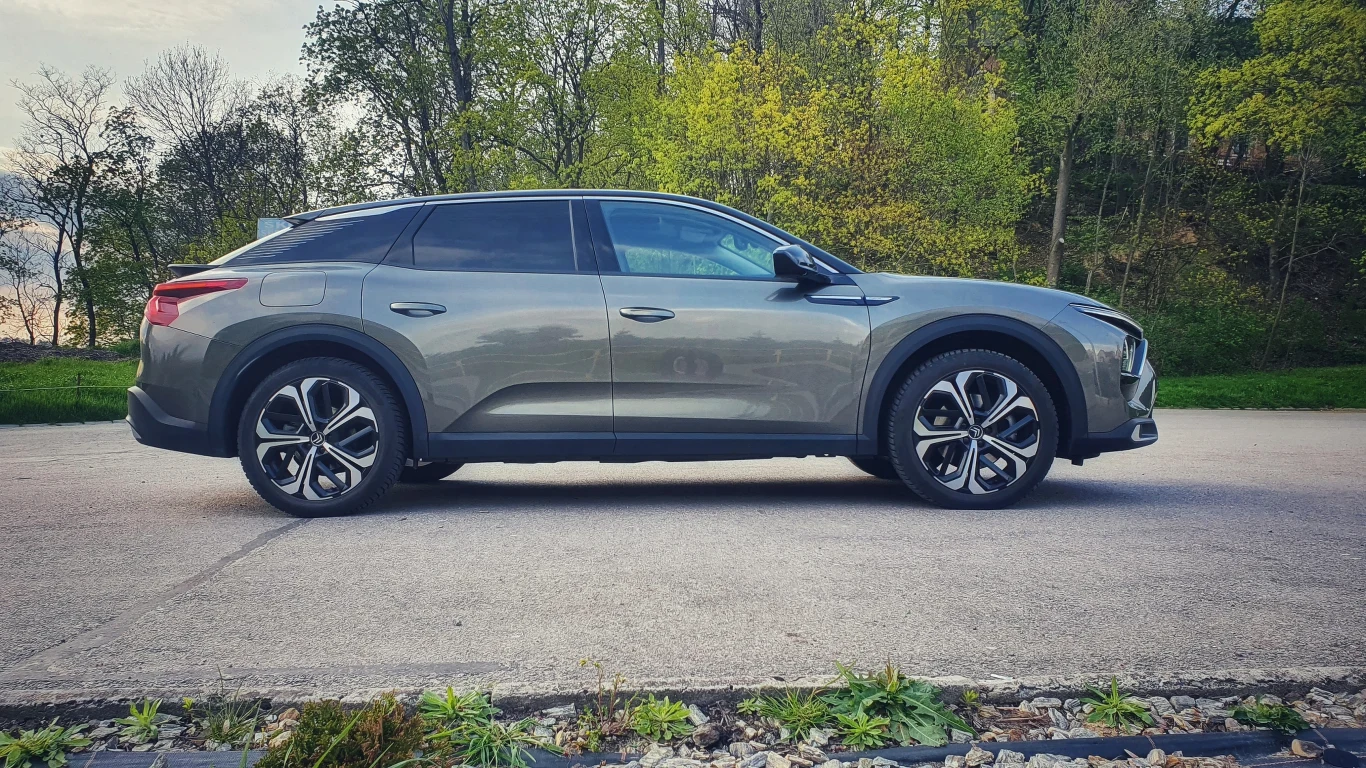 Citroen C5 X PHEV 225
