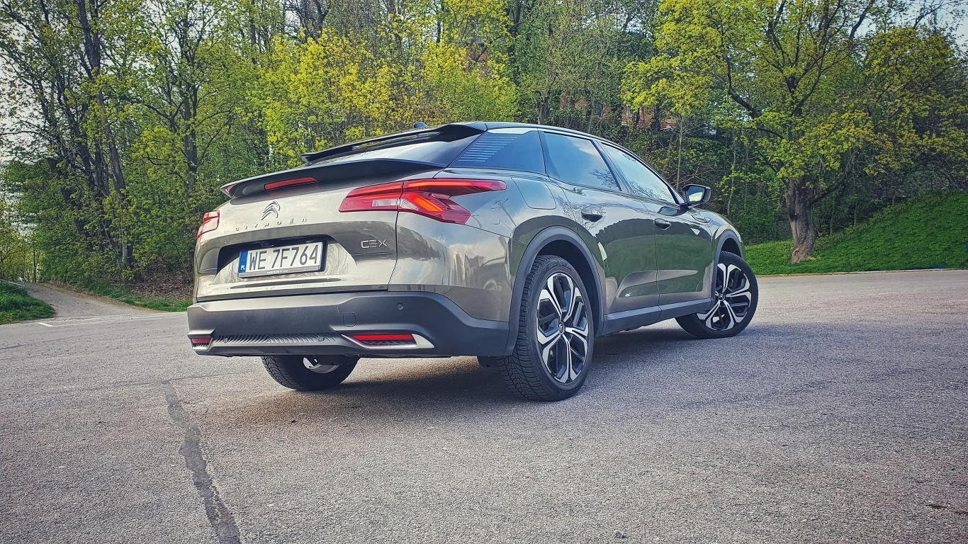 Citroen C5 X PHEV 225