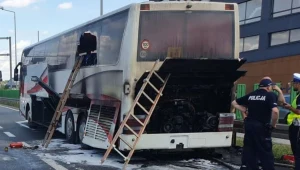 Pożar autokaru na S8. W środku były dzieci